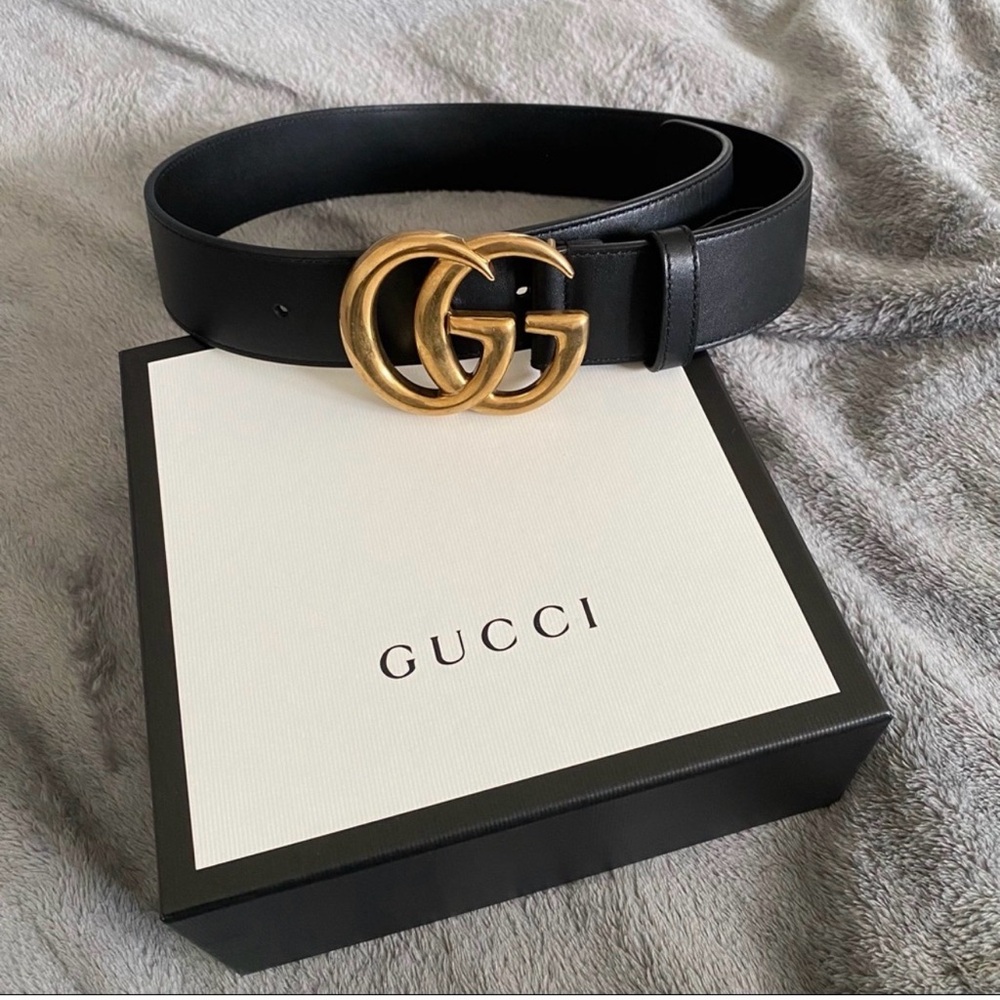 Gucci Women's Belt in Black with Gold GG Buckle